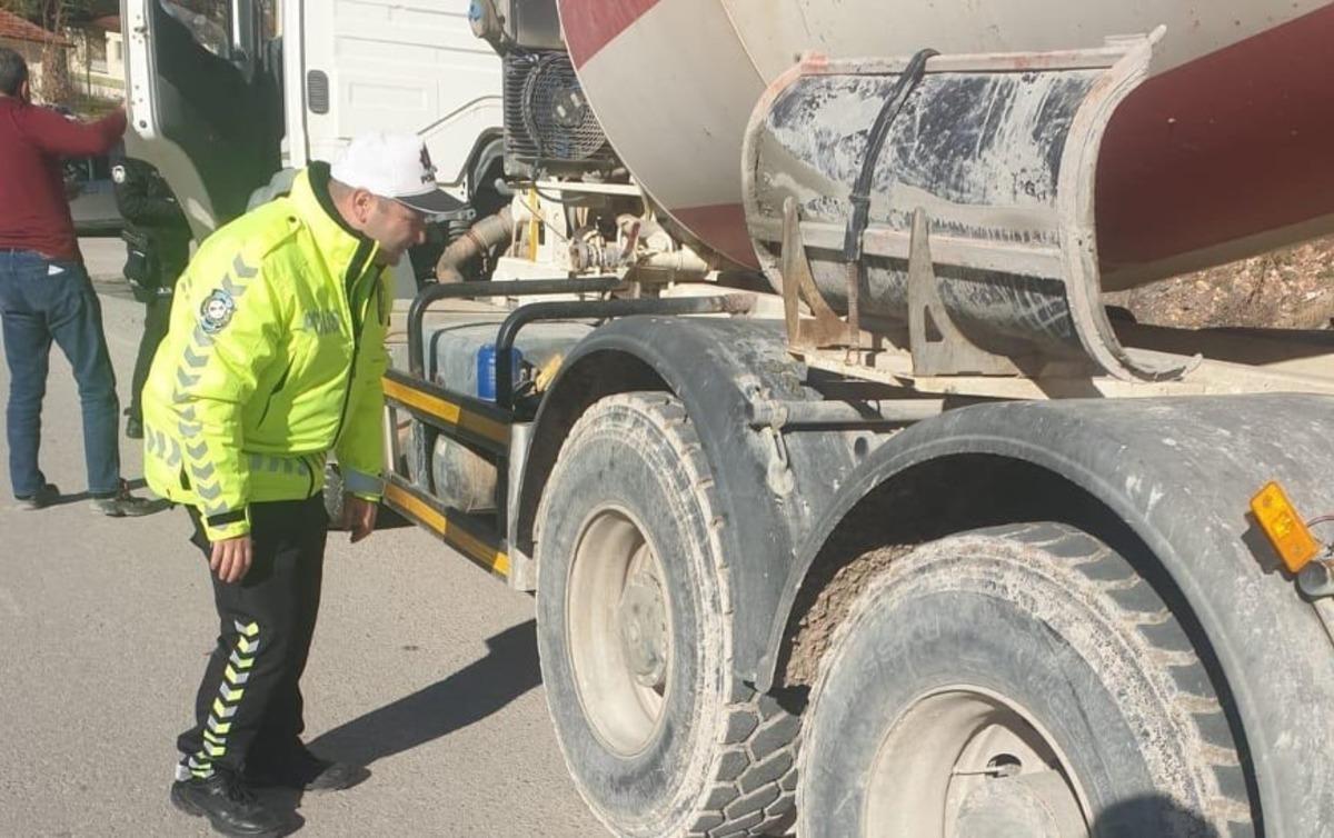 Emet&rsquo;te kış lastiği uygulaması