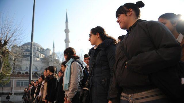 İstanbul'daki kız öğrenciler