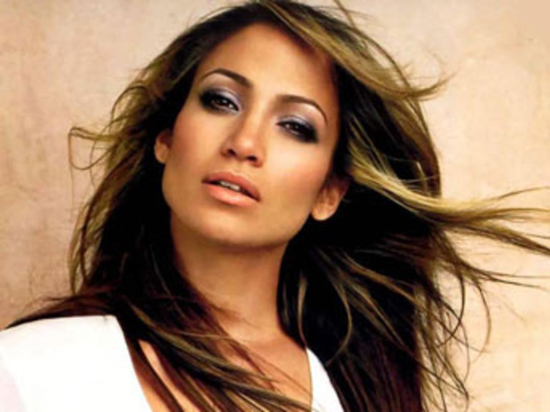 Acun'la H&uuml;lya zirveden indi