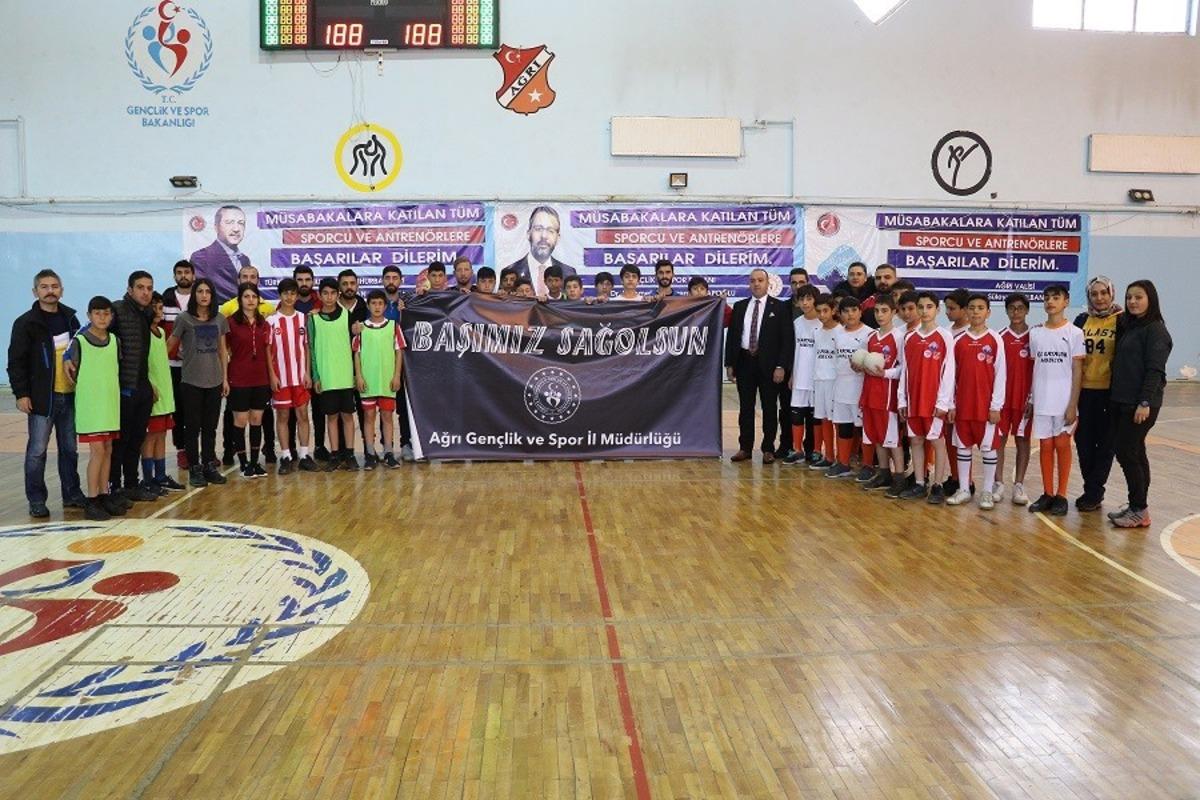 Ağrı&rsquo;lı Sporcular Ordu&rsquo;lu Hentbolcuları unutmadı