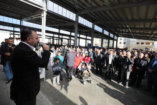 Sincan Yenikent halkı yeni pazar yerine kavuştu