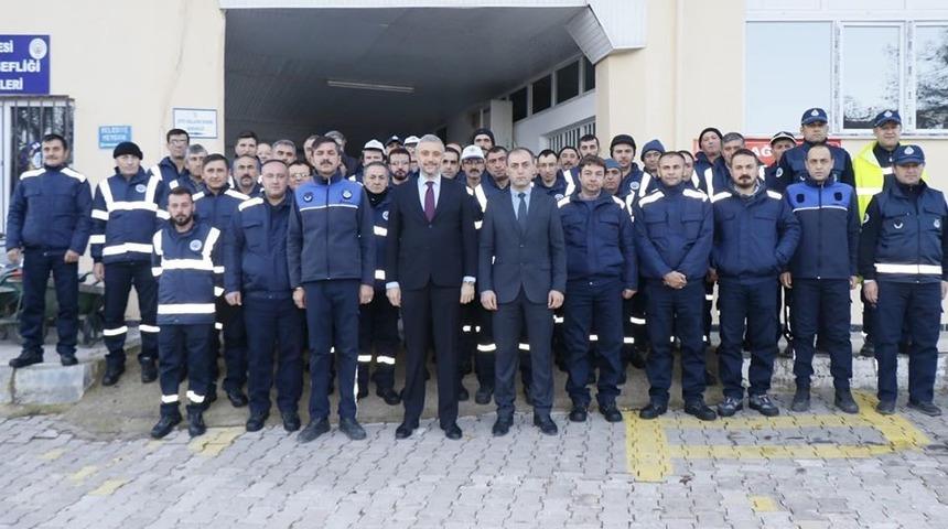 Zabıta M&uuml;d&uuml;rl&uuml;ğ&uuml; personele kışlık kıyafet