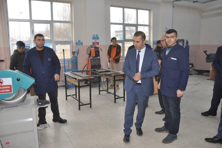 Bulanık’ta fabrika gibi okul G3