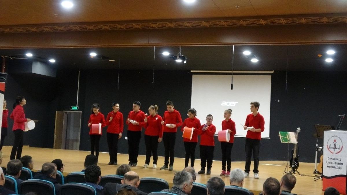 &Ccedil;anakkale&rsquo;de D&uuml;nya Engelliler G&uuml;n&uuml;nde renkli g&ouml;r&uuml;nt&uuml;ler