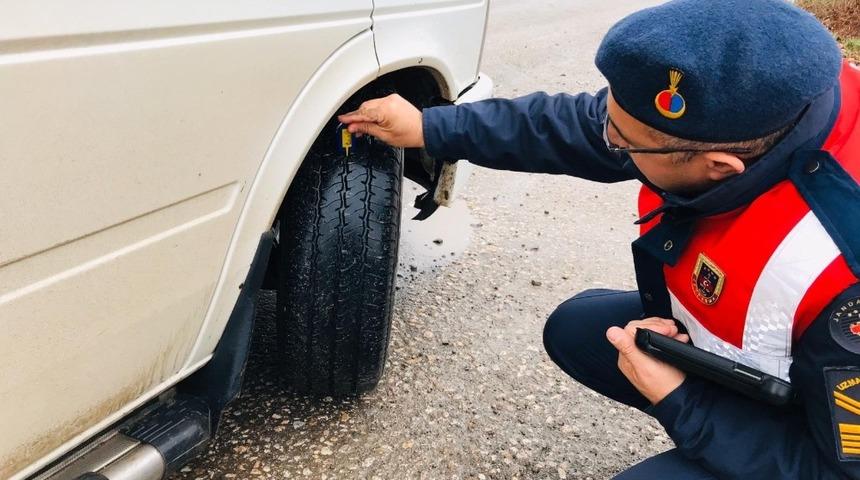 Tokat&rsquo;ta 21 araca kış lastiği cezası