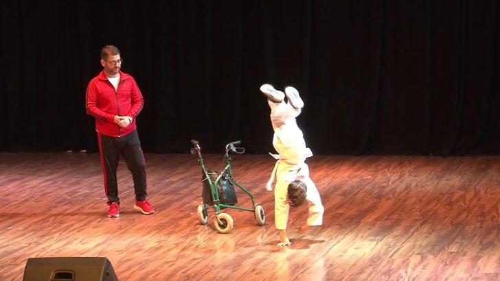 12 yaşındaki fiziksel engelli Süleyman Konukçu yaptığı akrobasi hareketleriyle izleyenleri büyüledi G1