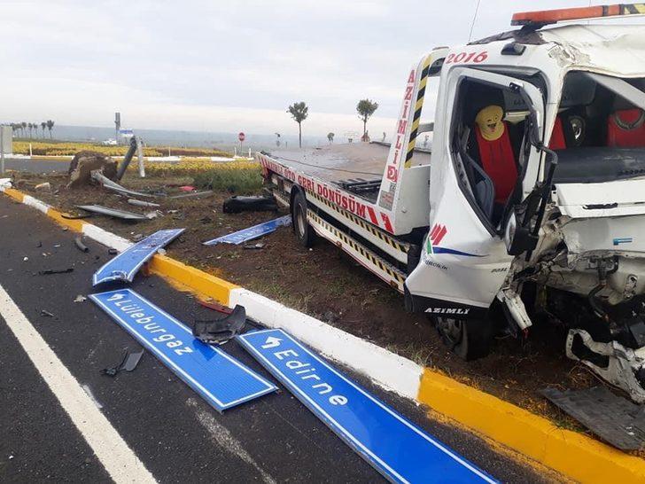 Trafik levhasını parçaladı G1