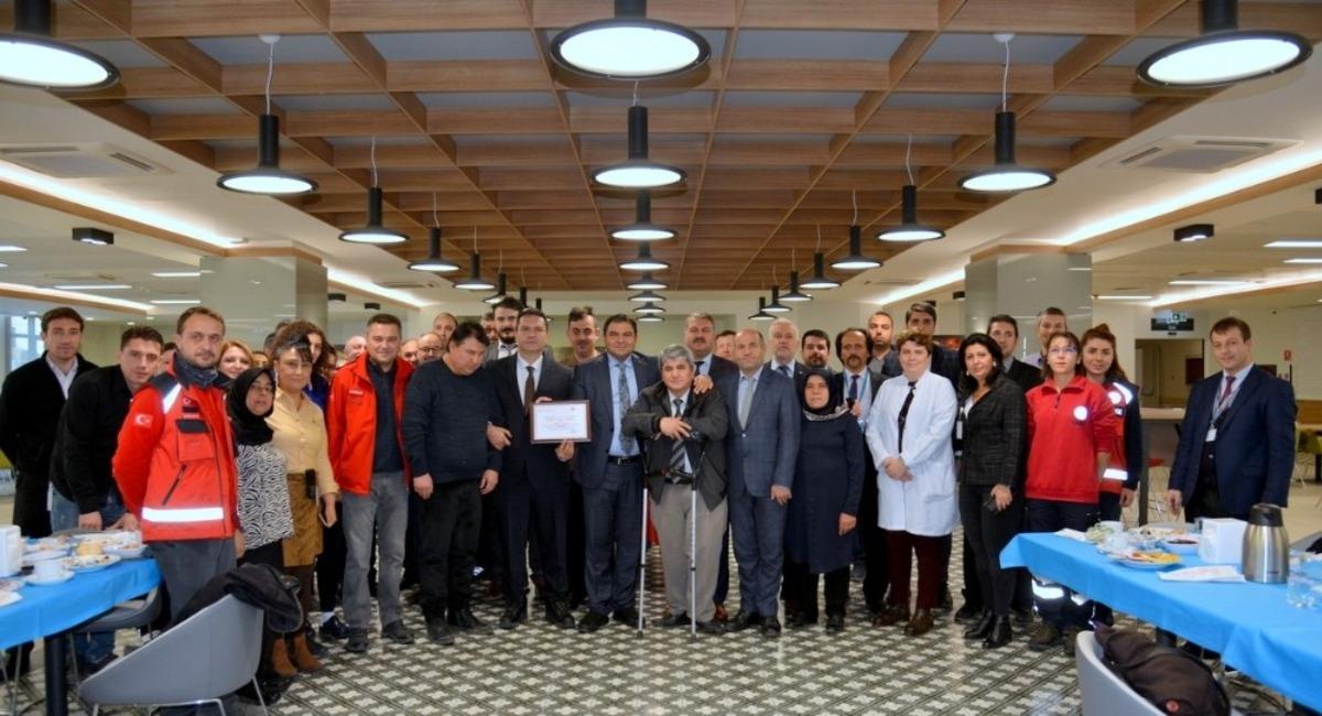 Sağlık &ccedil;alışanı engelliler kahvaltı programında buluştu