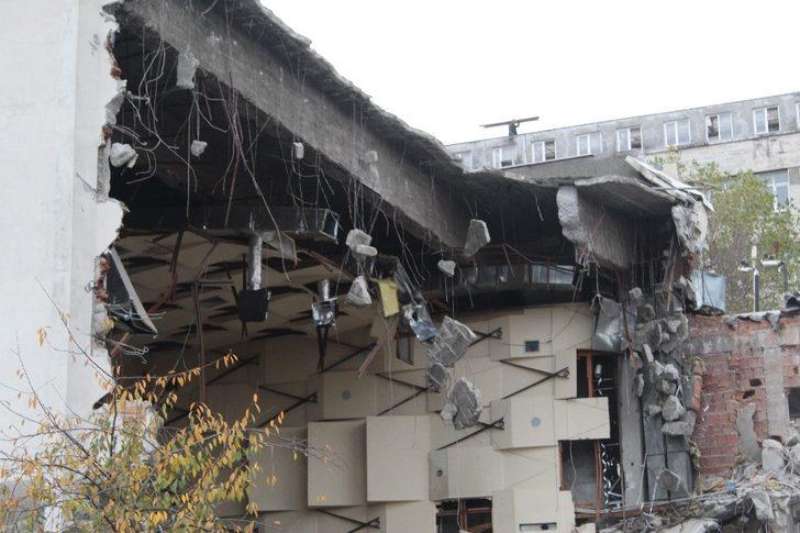 Çapa Diş Hekimliği Fakültesi’nde yıkım çalışmaları başladı G3