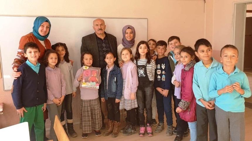 Hisarcık&rsquo;ta &ouml;zel eğitim sınıfı &ouml;ğrencileri unutulmadı