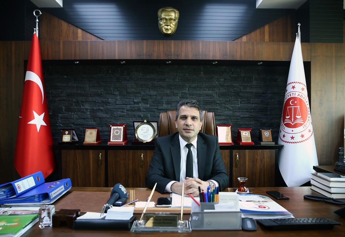 Adana Cumhuriyet Başsavcısı Yurdag&uuml;l, AA'nın "Yılın Fotoğrafları" oylamasına katıldı