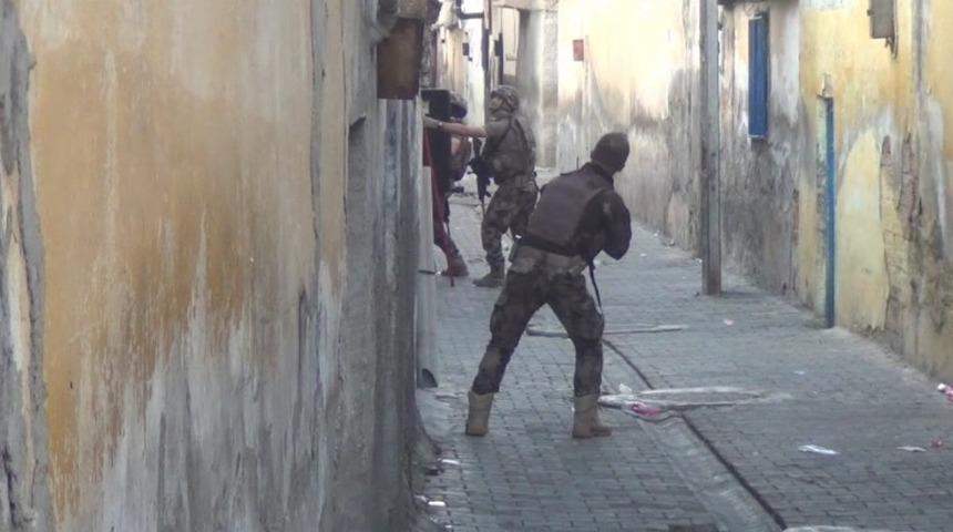 Şanlıurfa&rsquo;da ter&ouml;r operasyonu: 2 tutuklama