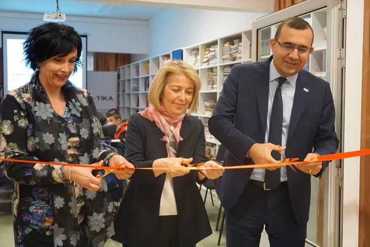 TİKA Karadağ'da engelli öğrenciler için kütüphane açtı G3