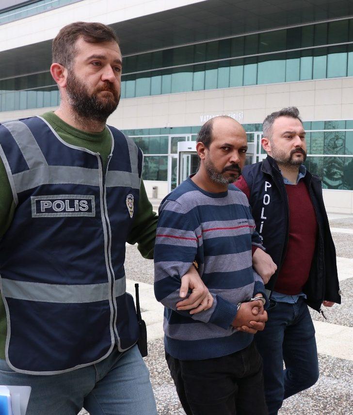 Eşini 32 yerinden bıçaklayarak öldürmüştü! Mahkemede şoke eden ifade G5