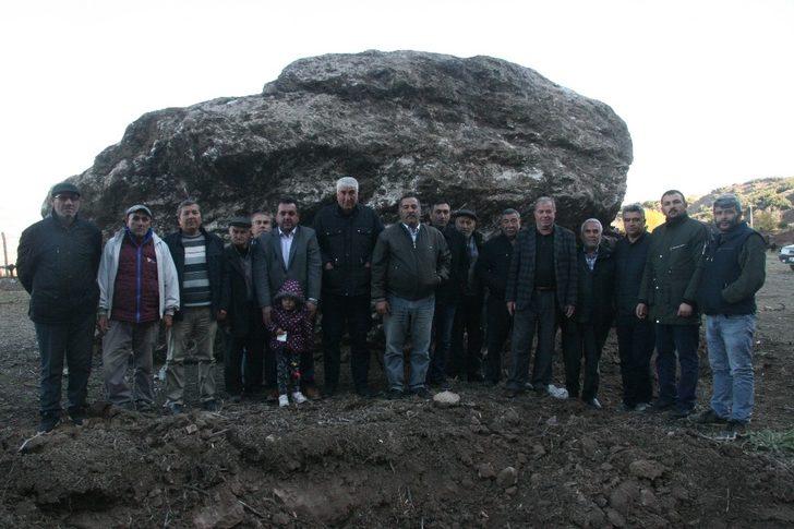 Denizli'de devasa kaya mahallenin üzerine yuvarlandı G4