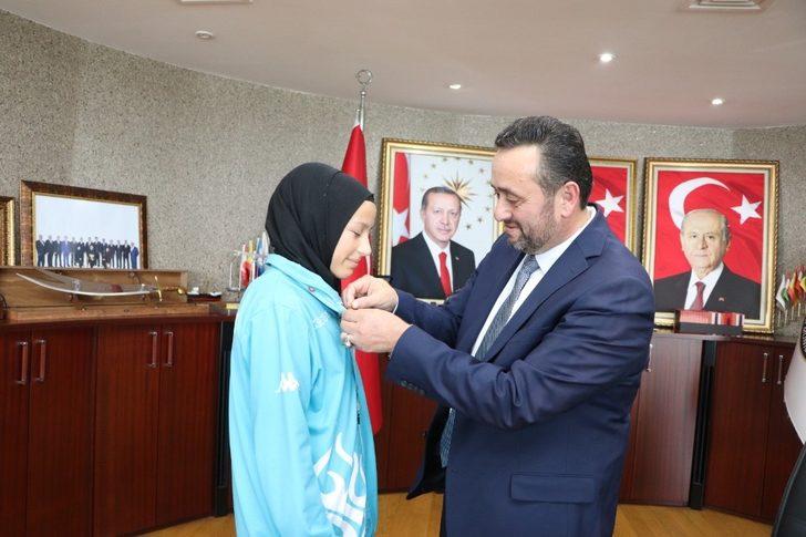 Başkan Yanmaz’dan Derece’ye Giren Sporculara Çeyrek Altın G2