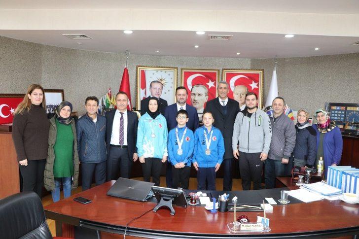 Başkan Yanmaz’dan Derece’ye Giren Sporculara Çeyrek Altın G3