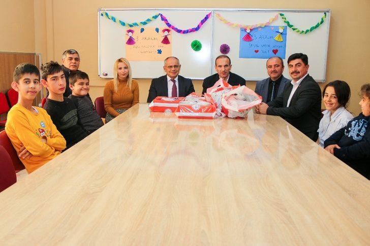 Başkan Öztürk Engelli Öğrencilerle Buluştu G1