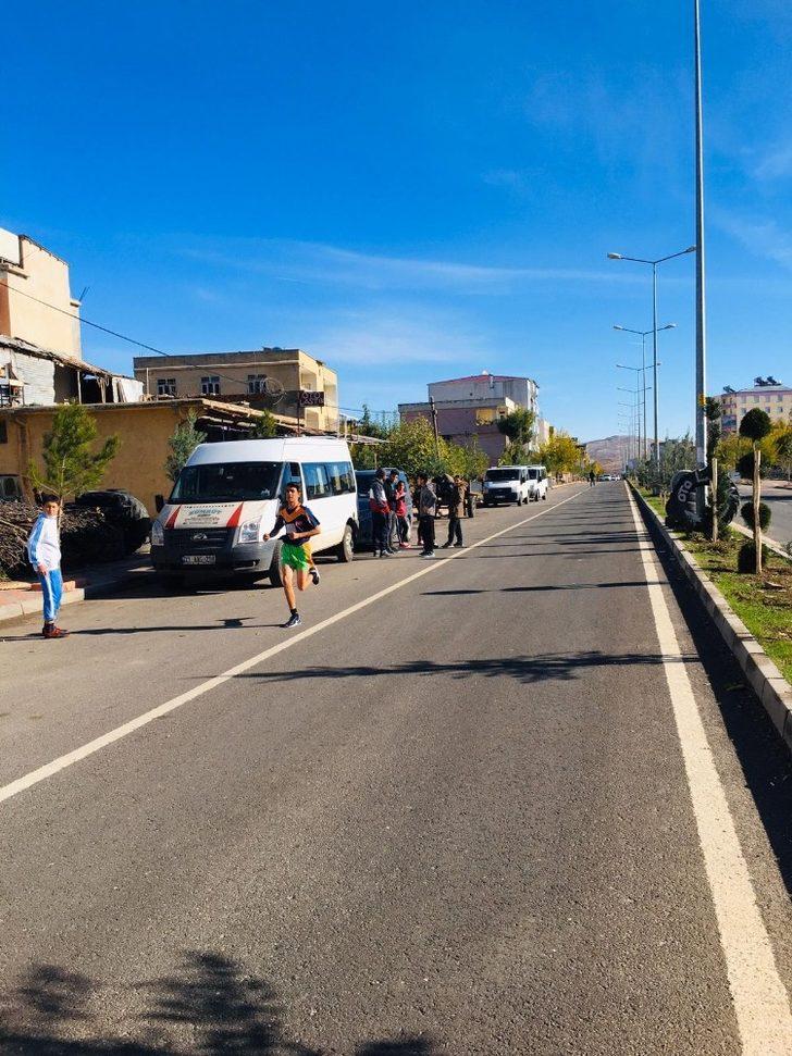 Dicle’de okul sporları kros yarışması G5
