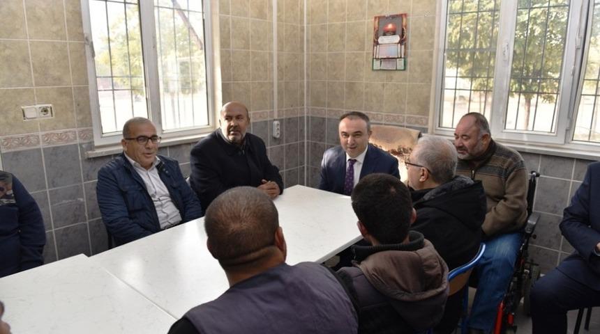 Vali Soyt&uuml;rk Engelliler ile bir araya geldi