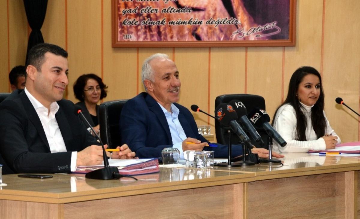 G&uuml;ltak: &ldquo;Millet Bah&ccedil;esi Mersin&rsquo;e &ccedil;ok b&uuml;y&uuml;k bir hizmet&rdquo;
