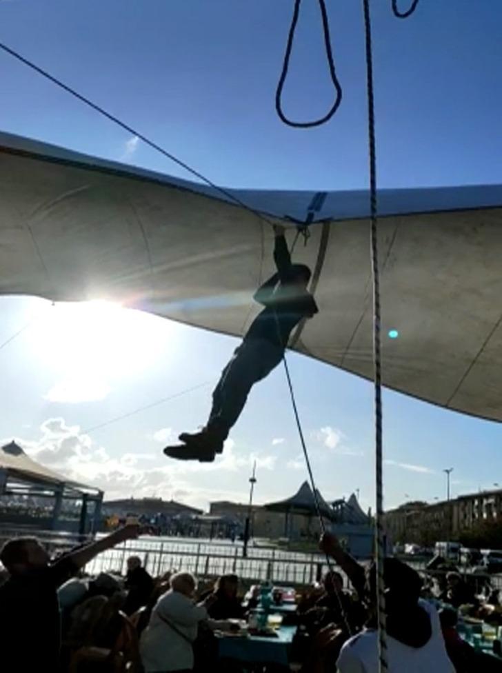 Kadıköy’de çadırla beraber uçan pazarcı o anları anlattı G3