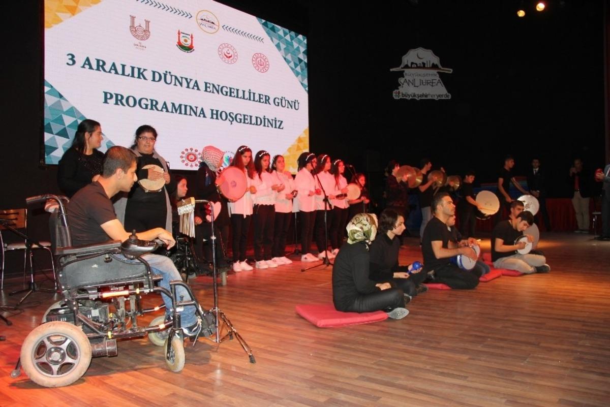 Şanlıurfa&rsquo;da engelli kursiyerler h&uuml;nerlerini sergiledi