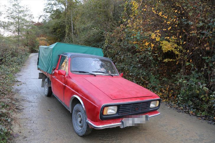 Anadol marka aracına 40 yıldır gözü gibi bakıyor G1