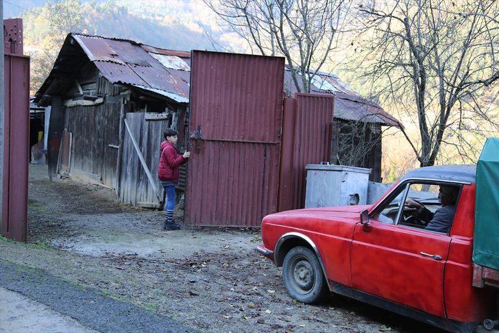 Anadol marka aracına 40 yıldır gözü gibi bakıyor G4