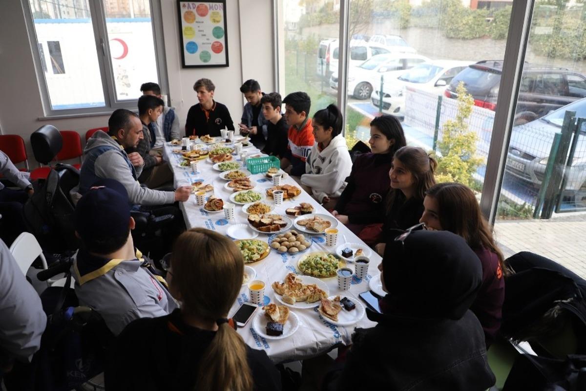 B&uuml;y&uuml;k&ccedil;ekmece&rsquo;de &ldquo;Mutluluğa Engel Olma&rdquo; etkinlikleri d&uuml;zenlendi