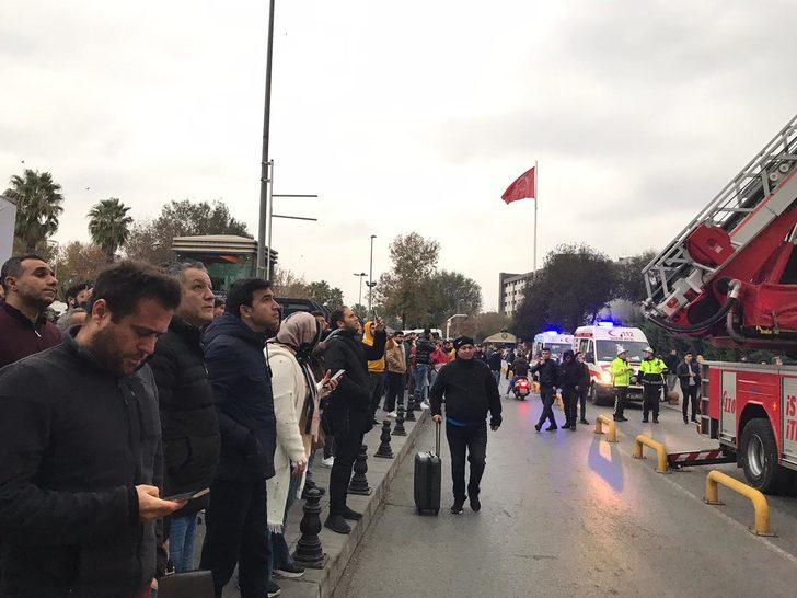 Vatan Caddesi'nde intihar girişimi! Çok sayıda ekip sevk edildi G3
