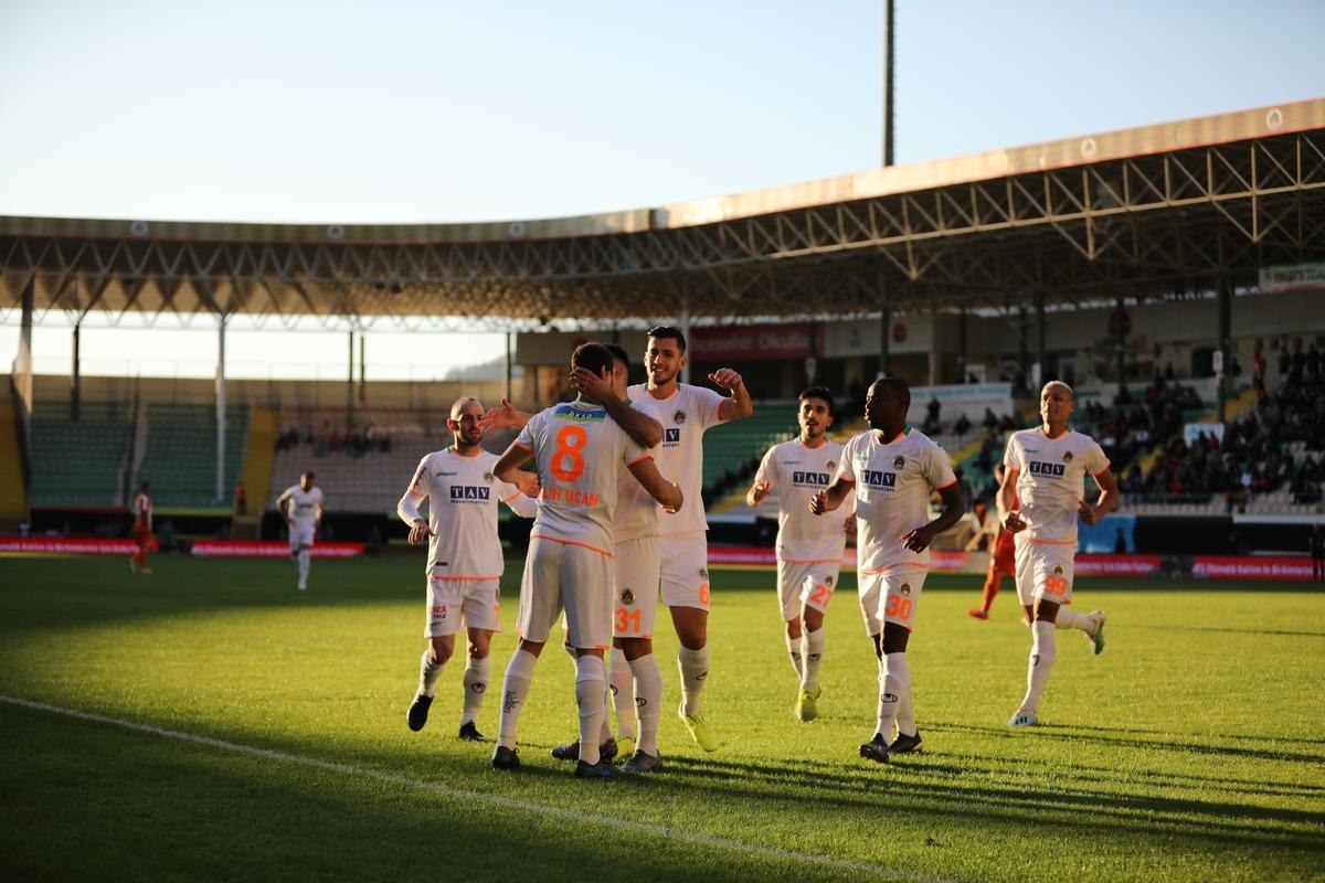 &Ouml;ZET | Alanyaspor 5-1 Adanaspor ma&ccedil; sonucu
