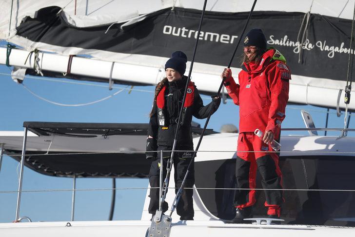 İsveçli aktivist Greta Thunberg 3 haftada okyanusu geçerek Lizbon'a ulaştı G3