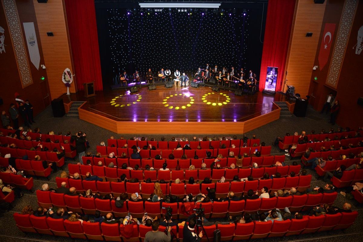 Halk ozanı Muharrem Ertaş, t&uuml;rk&uuml;leriyle anıldı