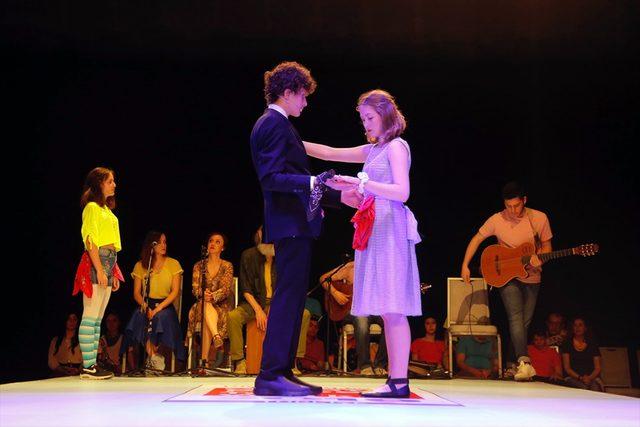 İstanbul'da otizmli çocuklar ve gençler tiyatro oyunu sahneledi