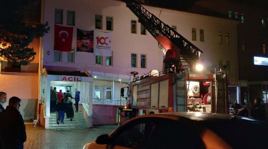 Ala&ccedil;am Devlet Hastanesinde yangın paniği
