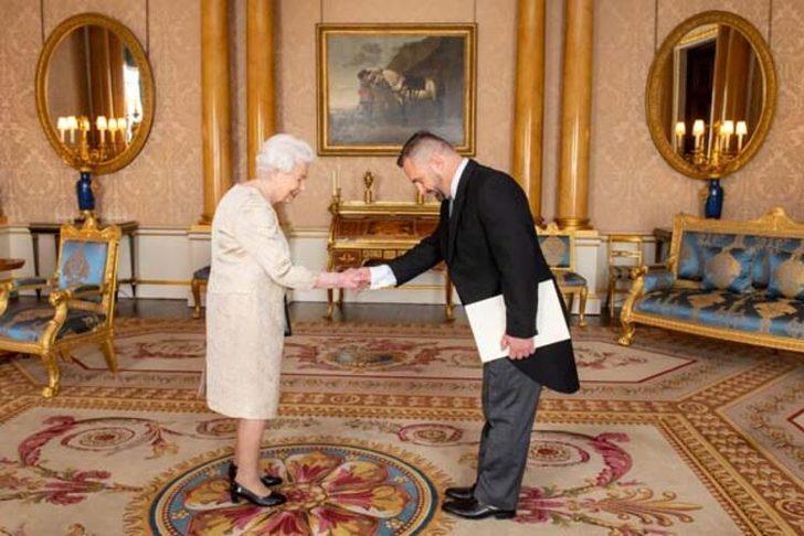 Liderler Buckingham Sarayı’nda! Zirveye Justin Trudeau'nun çorapları yine damga vurdu G5