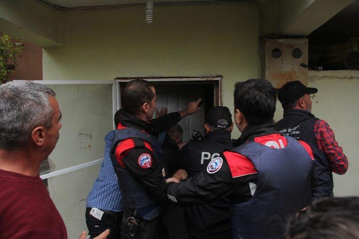 Adana'da akılalmaz olay! Kahvaltıyı beğenmeyince annesini rehin aldı G4