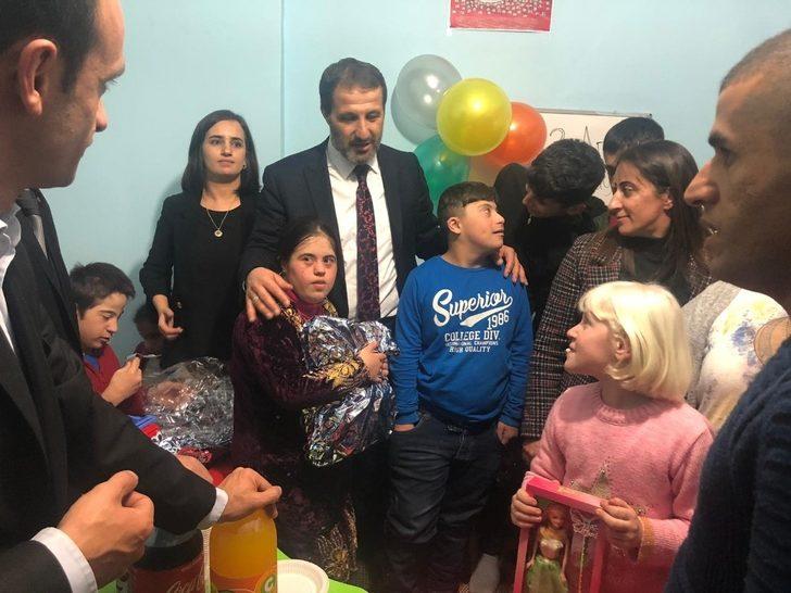 AK Parti heyetinden engellilere ziyaret G4