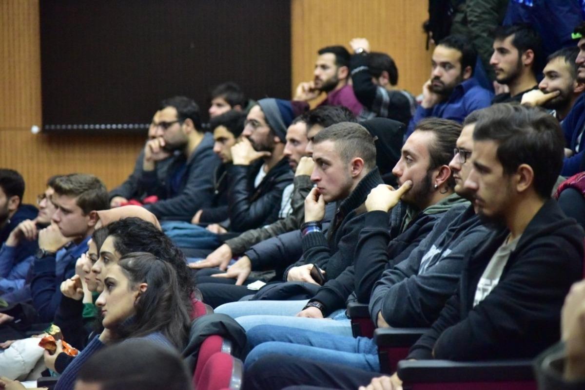 ET&Uuml;&rsquo;de "Savunma Sanayi ve Askeri Kara Ara&ccedil;ları" konferans ve s&ouml;yleşisi ger&ccedil;ekleştirildi