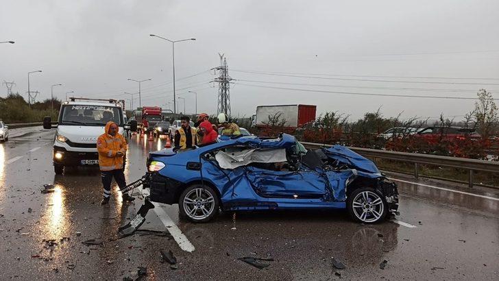 Lüks otomobil sürücüsü feci şekilde can verdi G3
