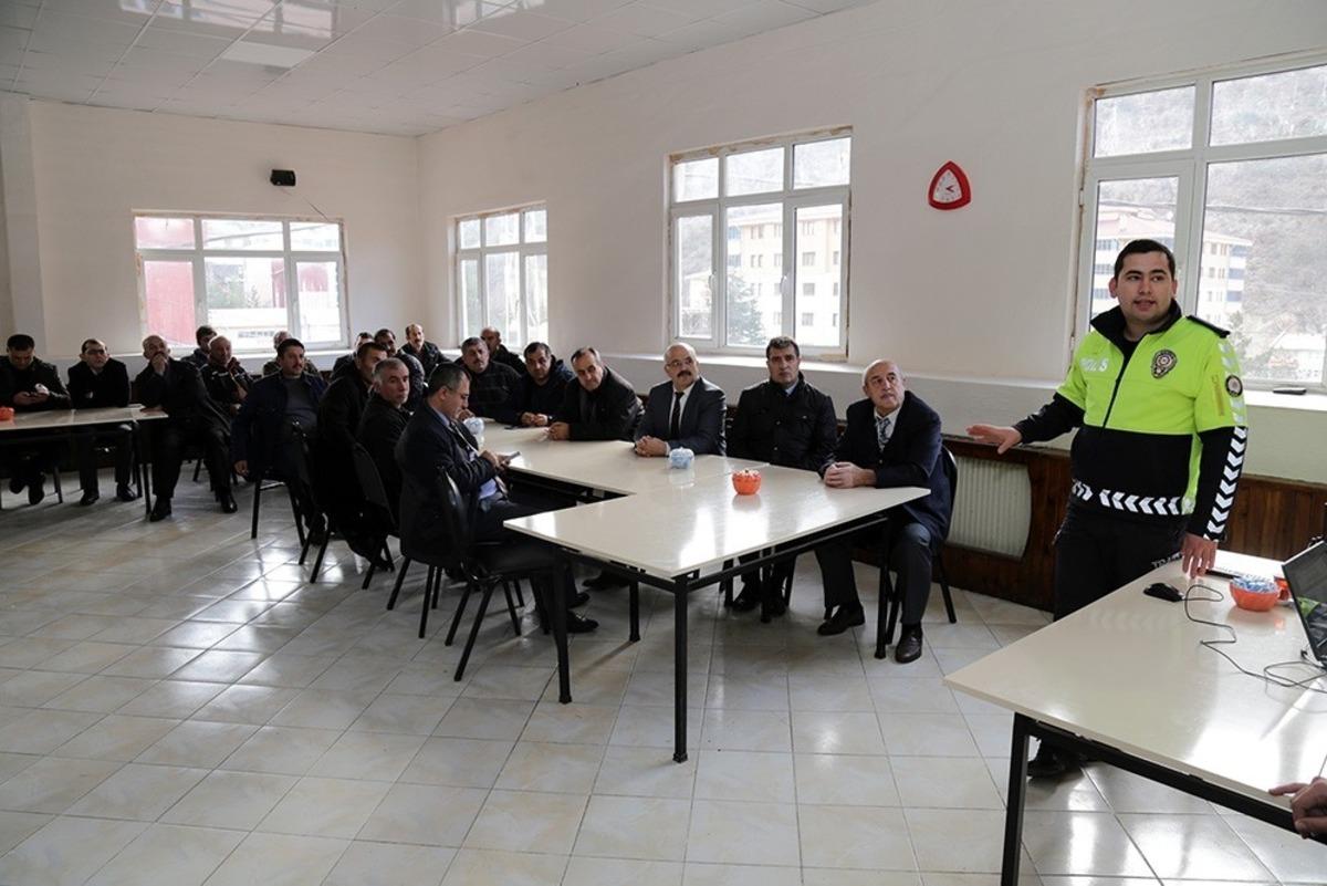 G&uuml;m&uuml;şhane&rsquo;de trafik eğitimi seferberliği devam ediyor