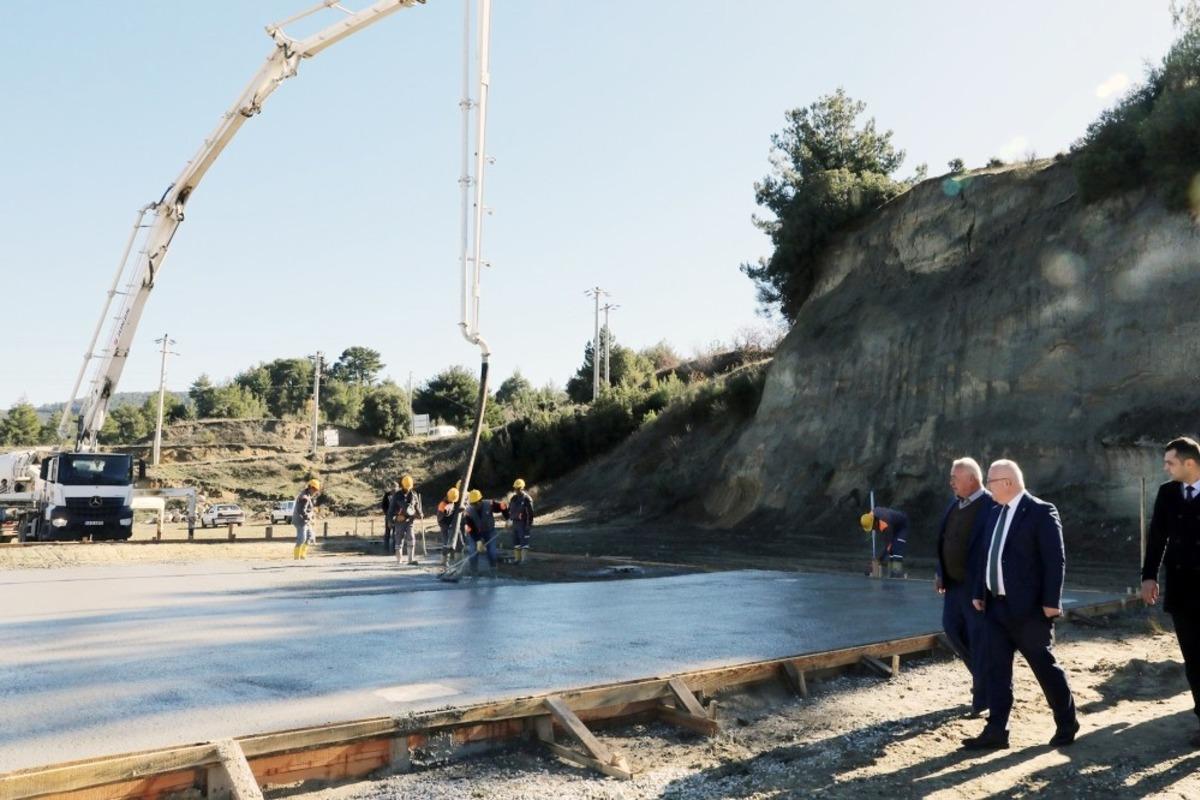 Başkan G&uuml;m&uuml;ş Dokuz&ccedil;am&rsquo;a verdiği s&ouml;z&uuml; yerine getiriyor