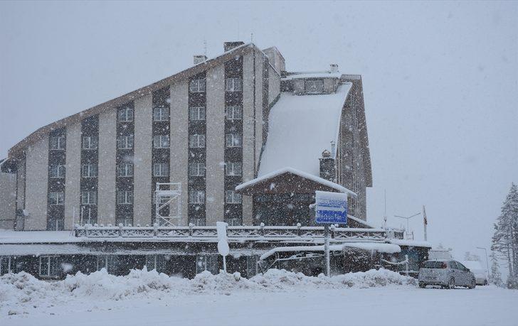 Uludağ bembeyaz! Kar kalınlığı 20 santimetreye yaklaştı G1