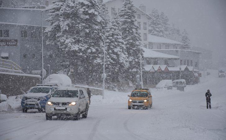 Uludağ bembeyaz! Kar kalınlığı 20 santimetreye yaklaştı G4
