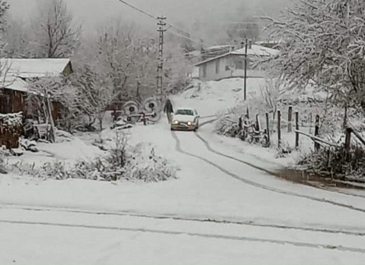 Bilecik&rsquo;te beklenen kar yağdı