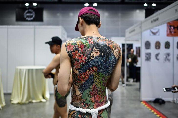 Yarı çıplak görüntüler ortalığı karıştırdı! G2