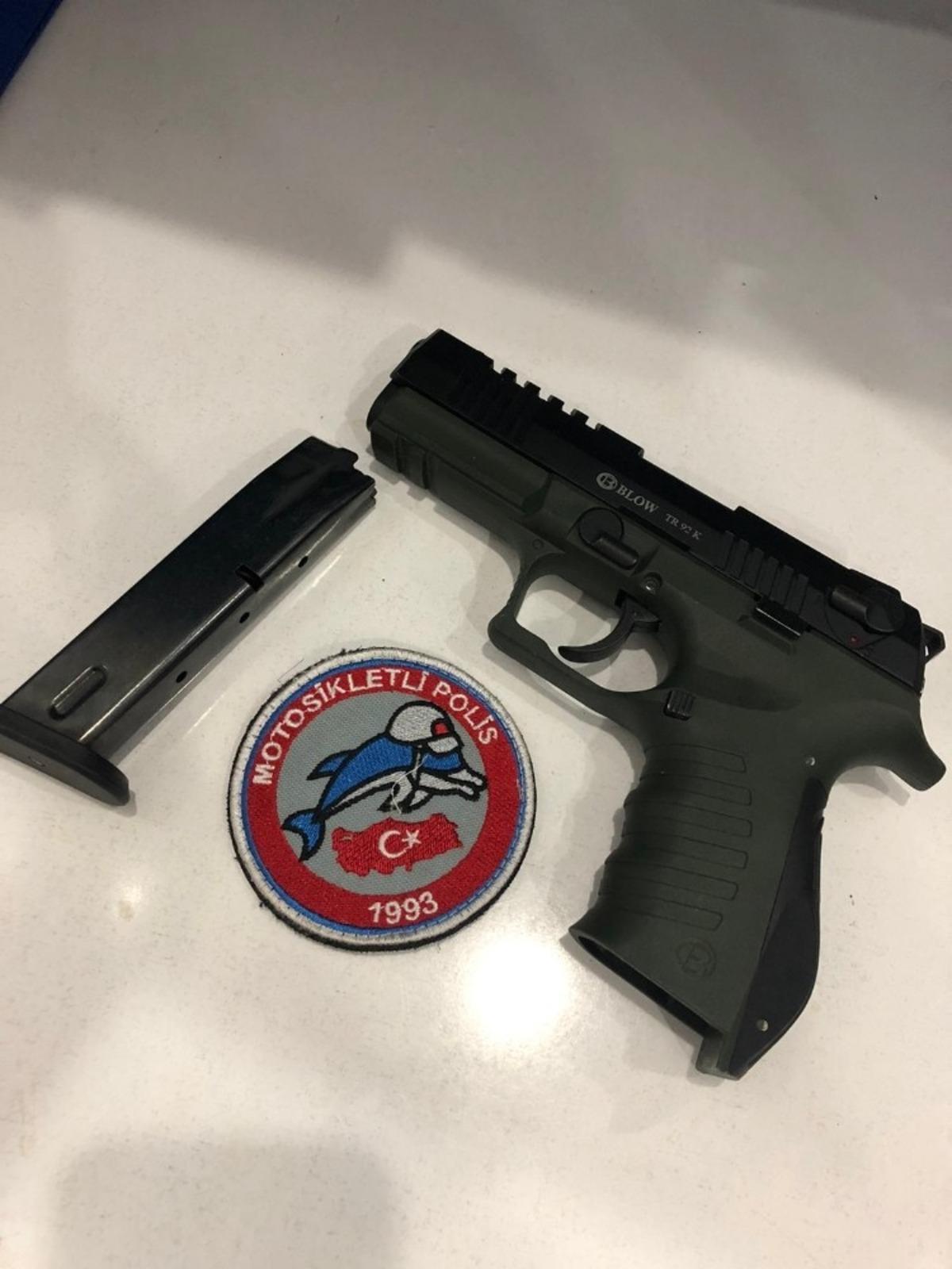 Afyonkarahisar polisi aralıksız uygulamalarıyla huzur ve g&uuml;ven vermeye devam ediyor