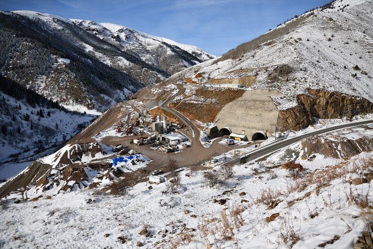 Karadeniz'i İç Anadolu'ya bağlayacak Eğribel tünelinde ikmal inşaatına başlandı G1
