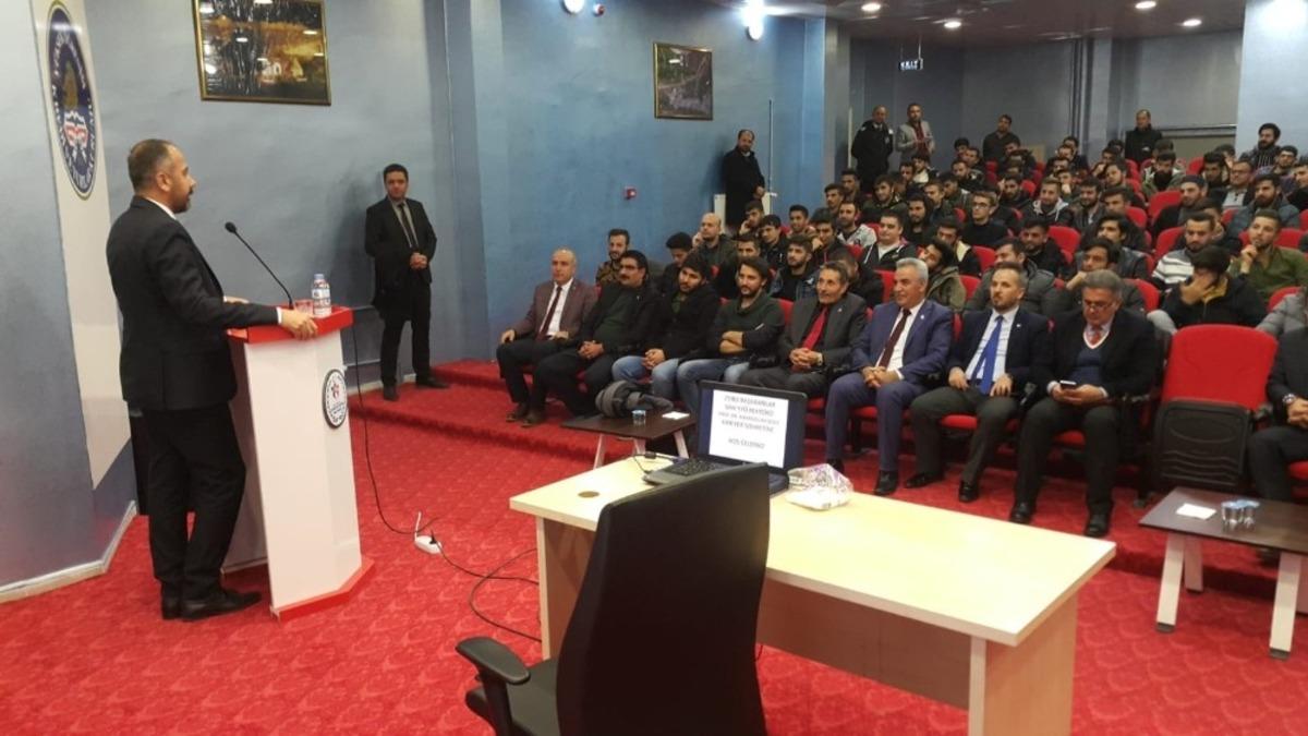 Rekt&ouml;r Şevli, &ouml;ğrencilerle tecr&uuml;belerini paylaştı